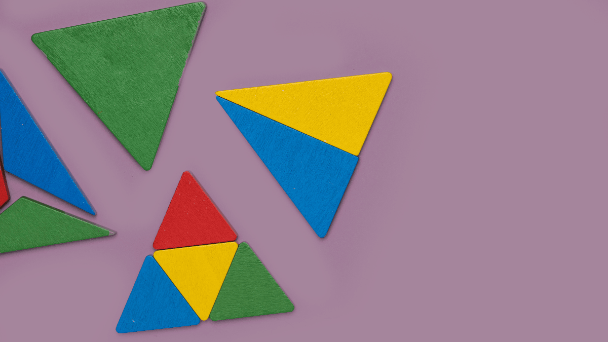 Introdução aos Triângulos: Resumo e Exercícios Resolvidos