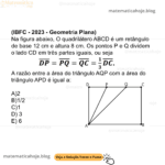 (IBFC - 2023 - Geometria Plana) Na figura abaixo, O quadrilátero ABCD é um retângulo de base 12 cm e altura 8 cm. Os pontos P e Q dividem o lado CD em três partes iguais, ou seja A razão entre a área do triângulo AQP com a área do triângulo APD é igual a: A)2 B)1/2 C)1 D) 3 E) 6