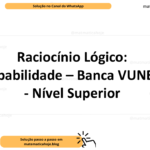 (Banca VUNESP - Nível Superior - 2024 - Probabilidade) Considere as seguintes possibilidades de movimentações das letras F, G, H, J e K: C – ocupar o retângulo imediatamente acima do retângulo em que está. D – ocupar o retângulo imediatamente à direita do retângulo em que está. E – ocupar o retângulo imediatamente à esquerda do retângulo em que está. B – ocupar o retângulo imediatamente abaixo do retângulo em que está. A partir das posições iniciais de cada uma das letras nesse quadro, execute as movimentações de cada uma das letras conforme indicado a seguir. • As três movimentações de F foram: D, D, B. • As três movimentações de G foram: E, B, E. • As quatro movimentações de H foram: E, E, C, B. • As cinco movimentações de J foram: C, E, C, E, E. • As oito movimentações de K foram: D, D, D, C, C, C, E, B. Após essas movimentações, a disposição das letras no quadro é: A) B) C) D) E)
