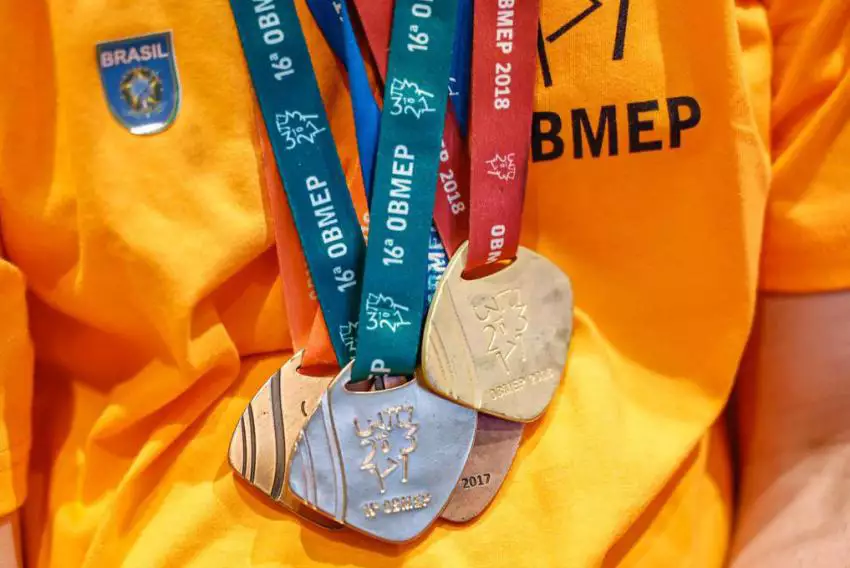OBMEP 2024 resultado premiados OBMEP Vagas Olímpicas matemática medalhistas OBMEP 2024 Programa de Iniciação Científica Jr. Olimpíada Brasileira de Matemática competições científicas Brasil OBMEP escolas públicas e privadas