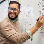 Quanto é 24 ÷ 6 × 3 + (10 – 10)? A conta matemática que testa gênios