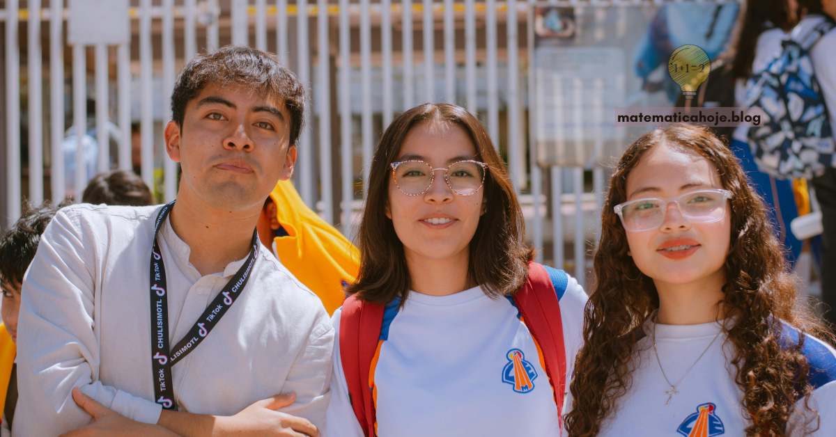 Questões de Funções da FGV 2026